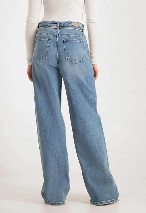 Jona Wide Leg Jeans