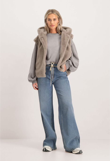 Jona Wide Leg Jeans