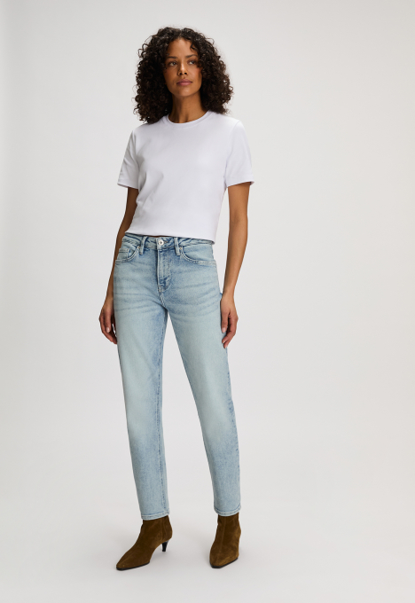 Cinna Slim Tapered Jeans