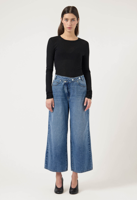 Uva Wide Leg Jeans