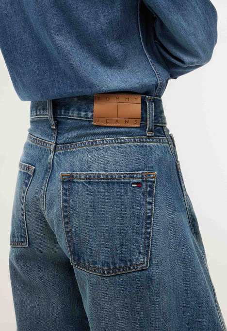 Ella Twisted Seam Barrel Jeans