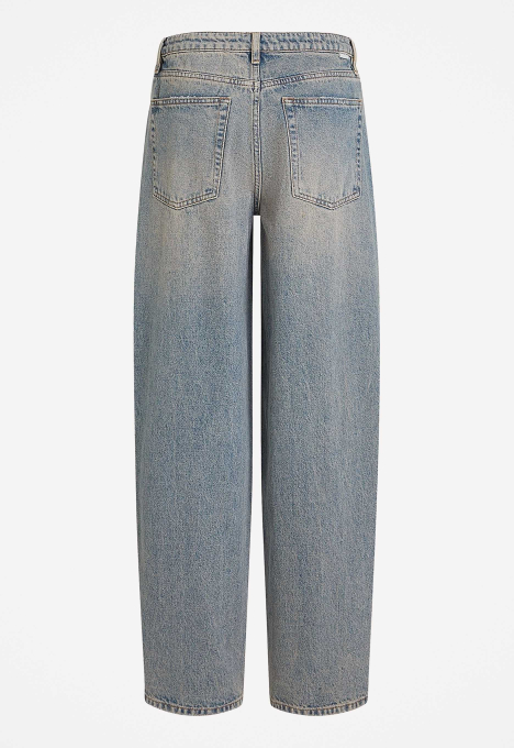 Aria Lagoon Falls Wash Jeans