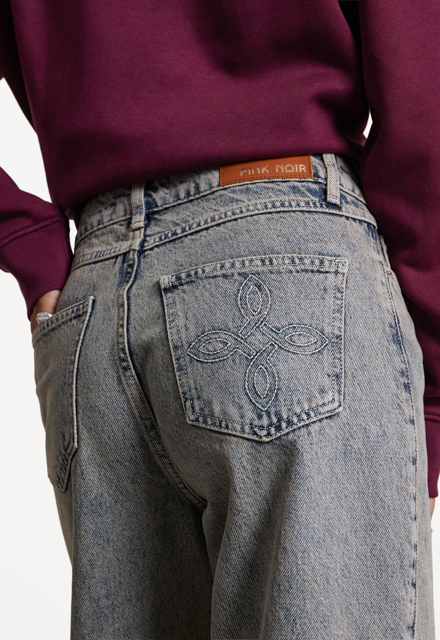 Shelly Jeans