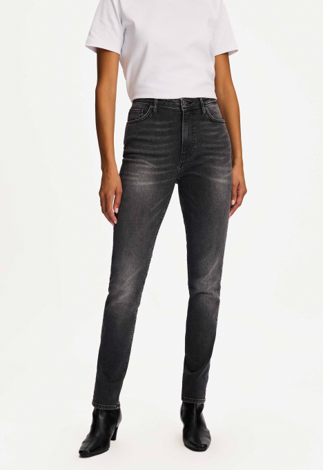 Ivory Slim Jeans