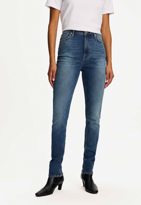 Ivory Slim Jeans