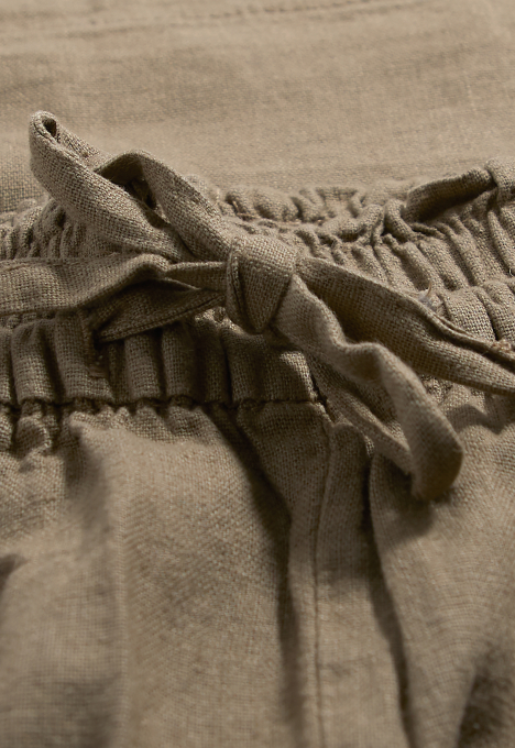 Ihlinno Short