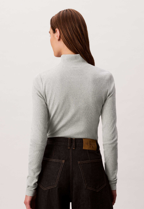 Woven Label Longsleeve