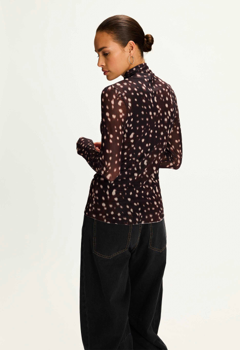 Sara Longsleeve