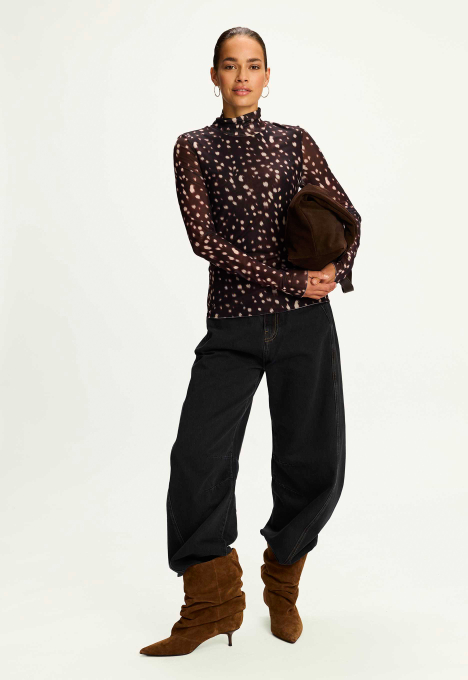 Sara Longsleeve