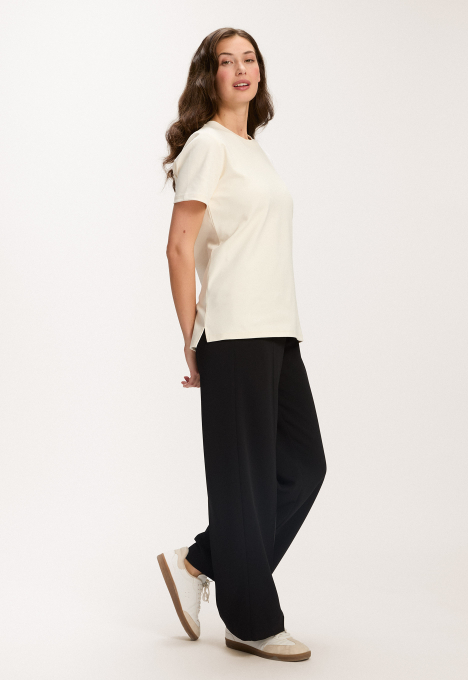 Premium Daisy T-shirt