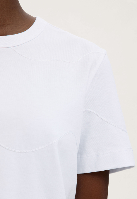 Mila Embroidery T-shirt