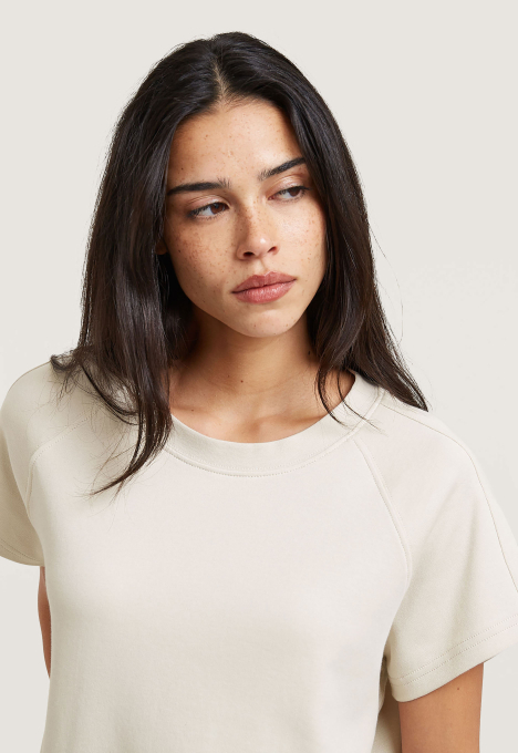 Raglan T-shirt