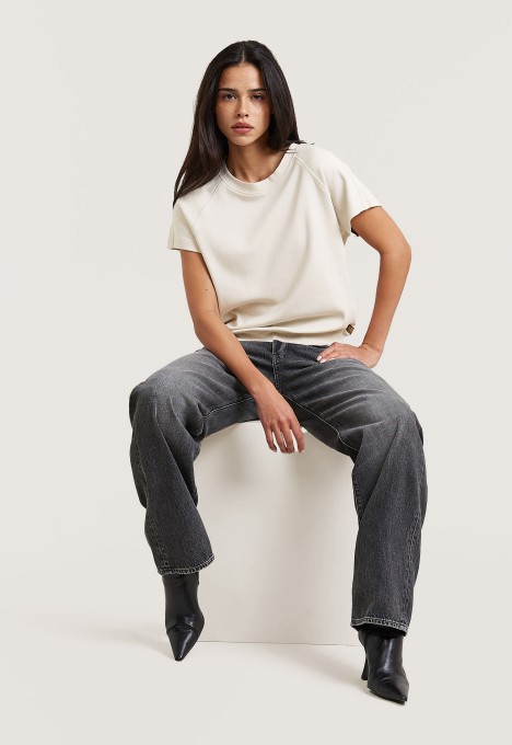 Raglan T-shirt
