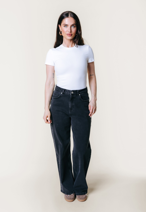 WT116310 Fitted T-shirt