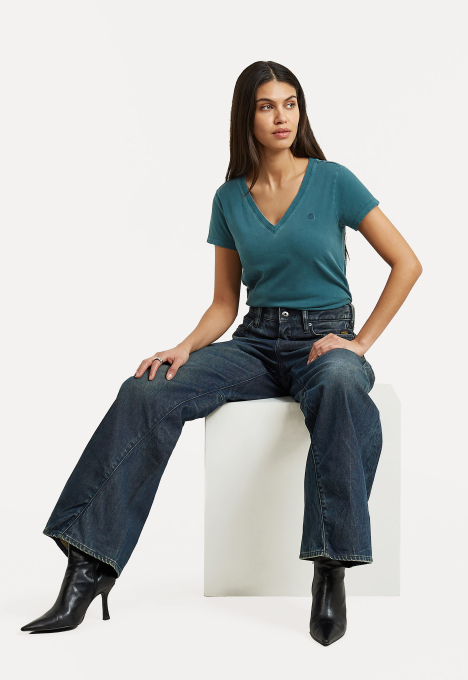 Overdyed Slim V T-Shirt