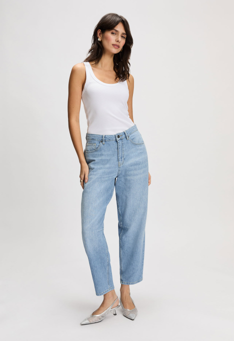 Salie Sleeveless T-shirt