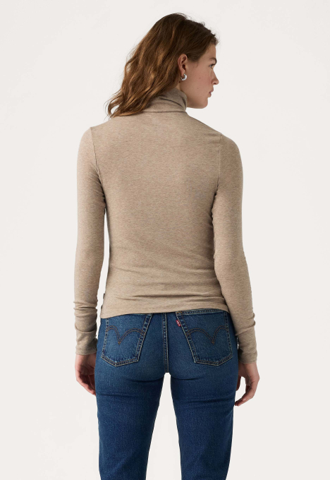 Mia Layering Koltrui