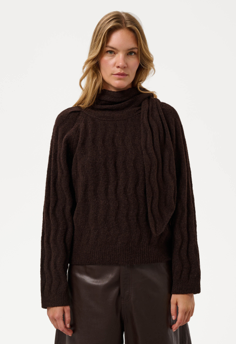 SLIdalia Pullover