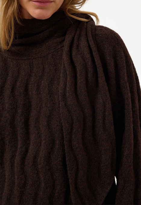 SLIdalia Pullover