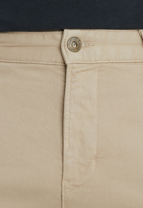 Tapered Fit Chino