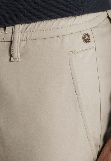 Cylas Tapered Chino