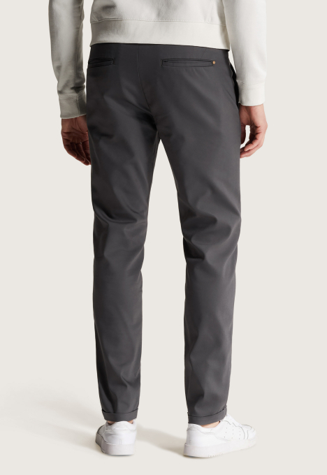 Cylas Tapered Chino