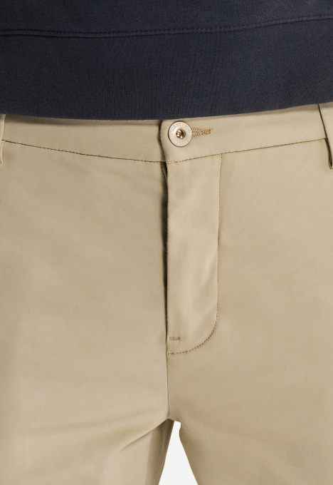 Cylas Tapered Chino