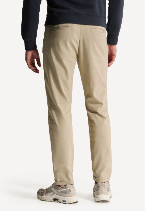 Cylas Tapered Chino