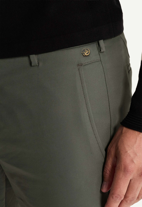 Cylas Tapered Chino