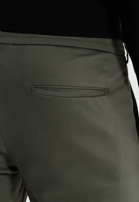 Cylas Tapered Chino