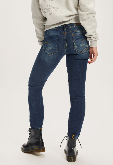 Midge Saddle Straight Jeans
