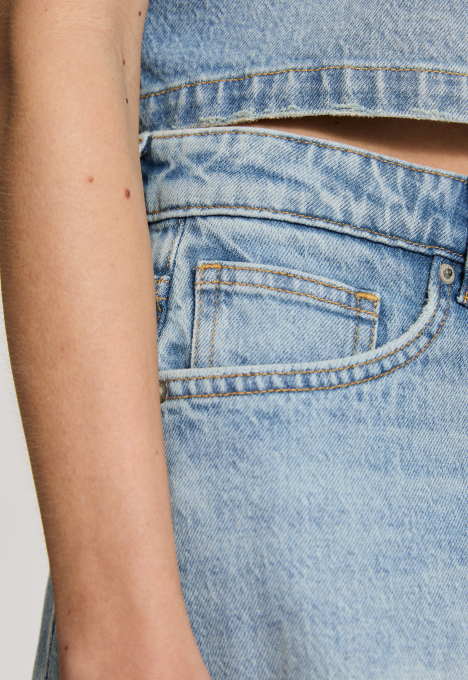 Maevia Short