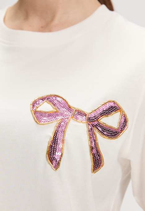 Magenta T-shirt