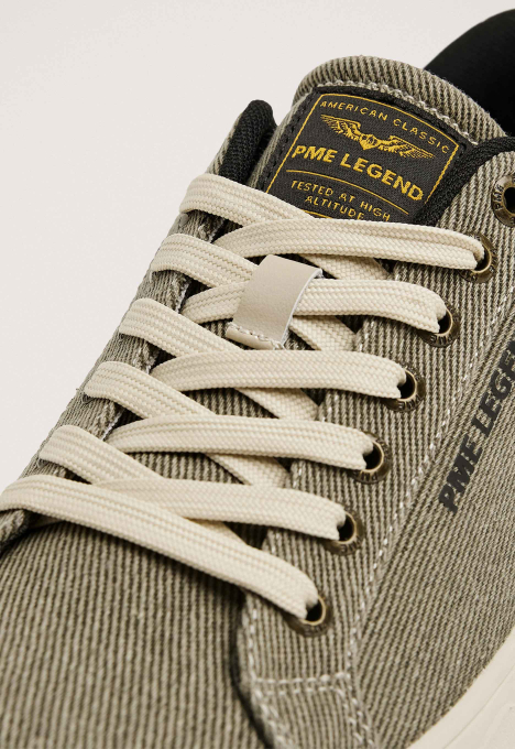 Low Crewman Sneaker