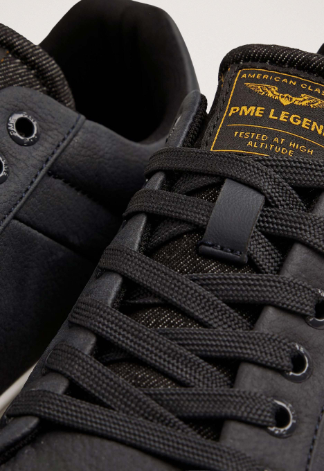 Lexicone Low Sneaker 