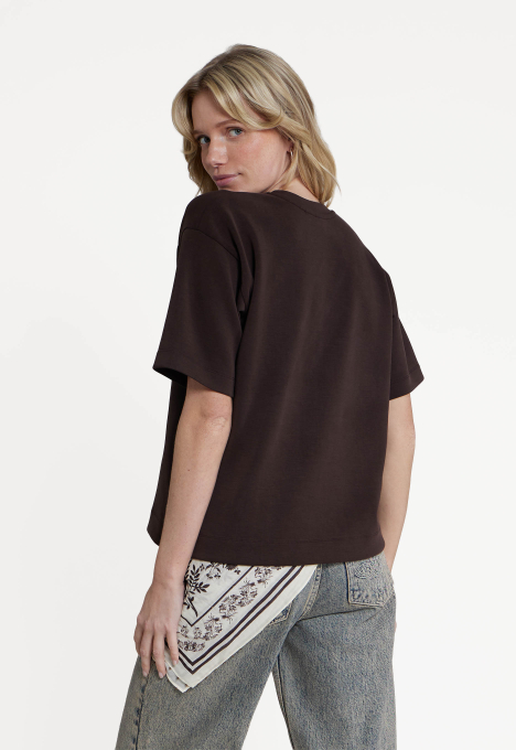 Aeris T-shirt