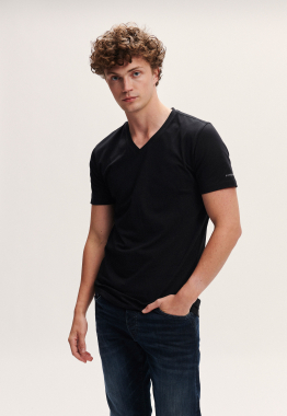 Base V-neck T-shirt