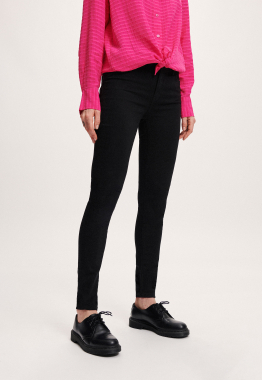 Celsi Super Skinny Jeans