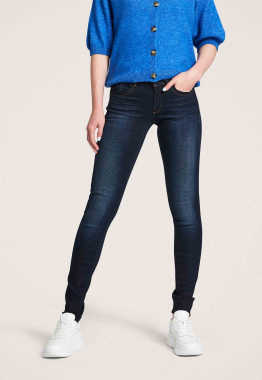 Lynn Super Skinny Jeans