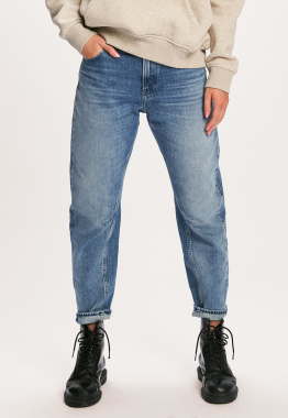 Arc 3D Boyfriend Jeans