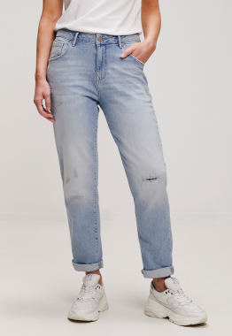 Sam Tapered Jeans