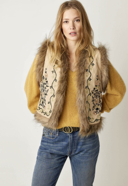 Embroidered co.  Gilet 