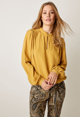 Puffy Sleeves Blouse