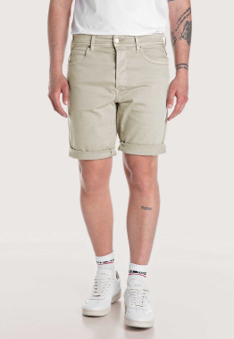 Tapered Short