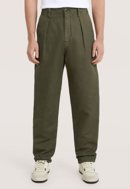 Pleated Tapered Chino