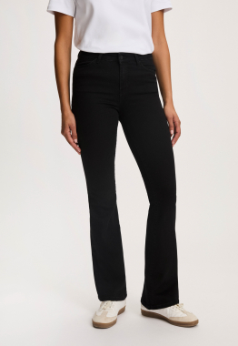 Celsi Flared Jeans