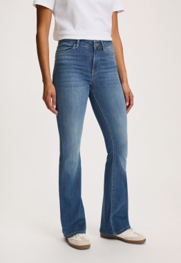 Celsi Flared Jeans