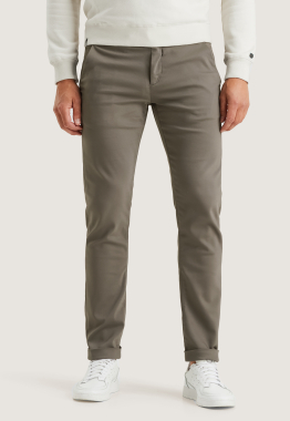 Riser Slim Fit Chino