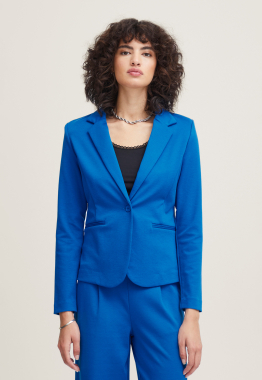 Kate Blazer