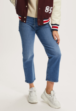 Ribcage Straight Ankle Jeans